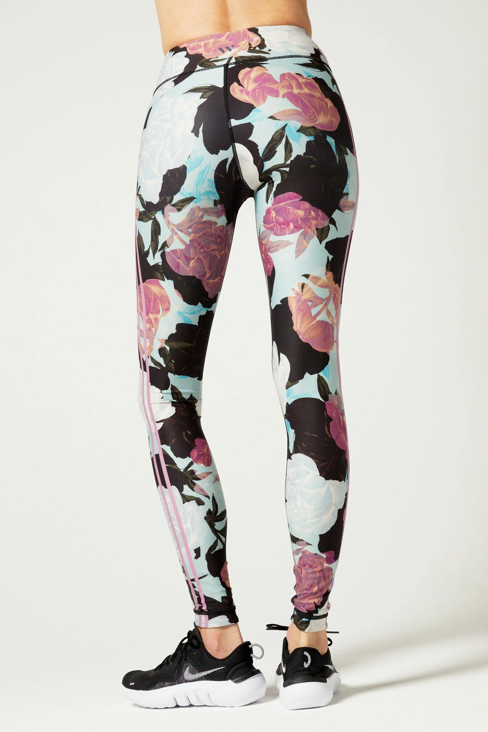 Aria Back Pocket Legging