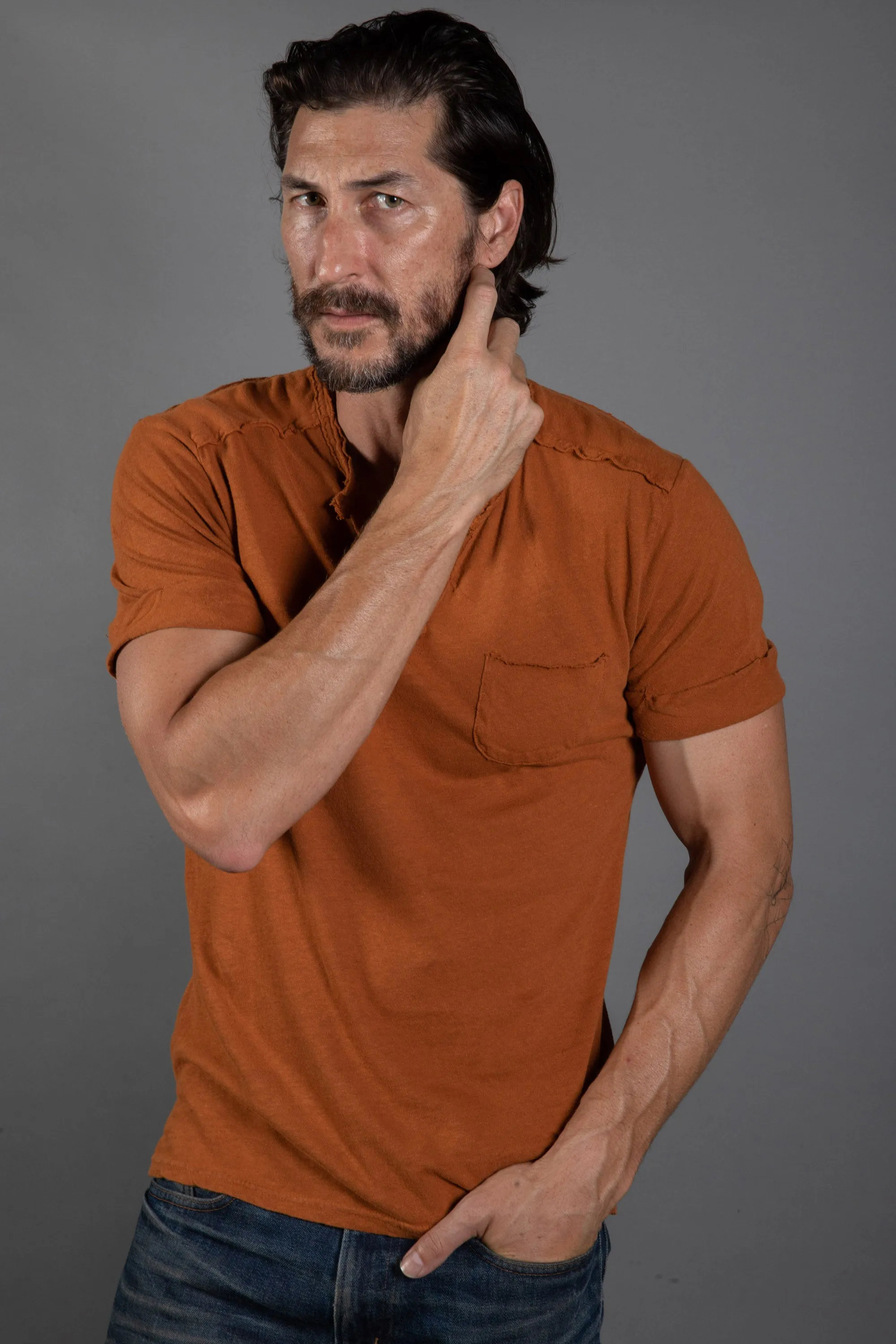 Men's Linen Blend Raw Edge Split V-Neck Tee