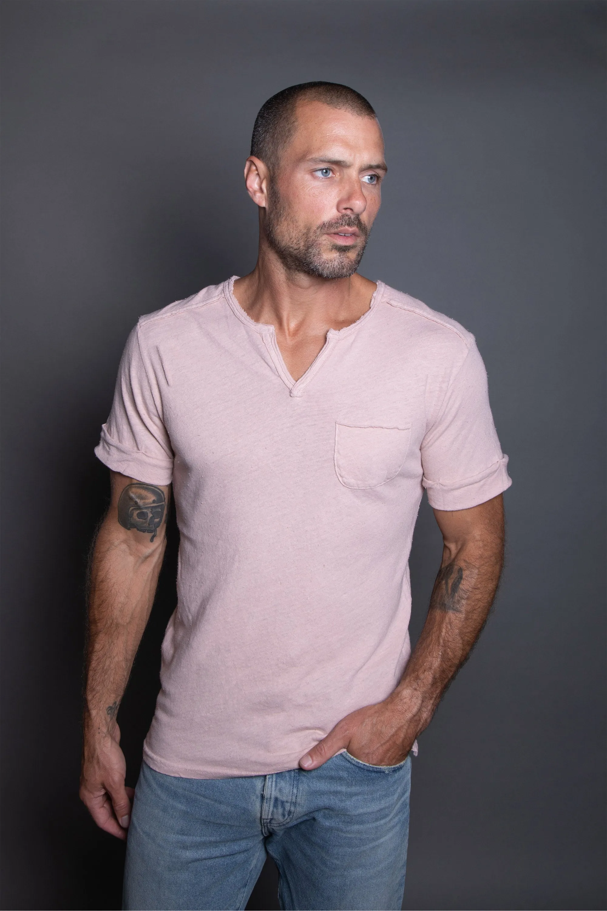 Men's Linen Blend Raw Edge Split V-Neck Tee