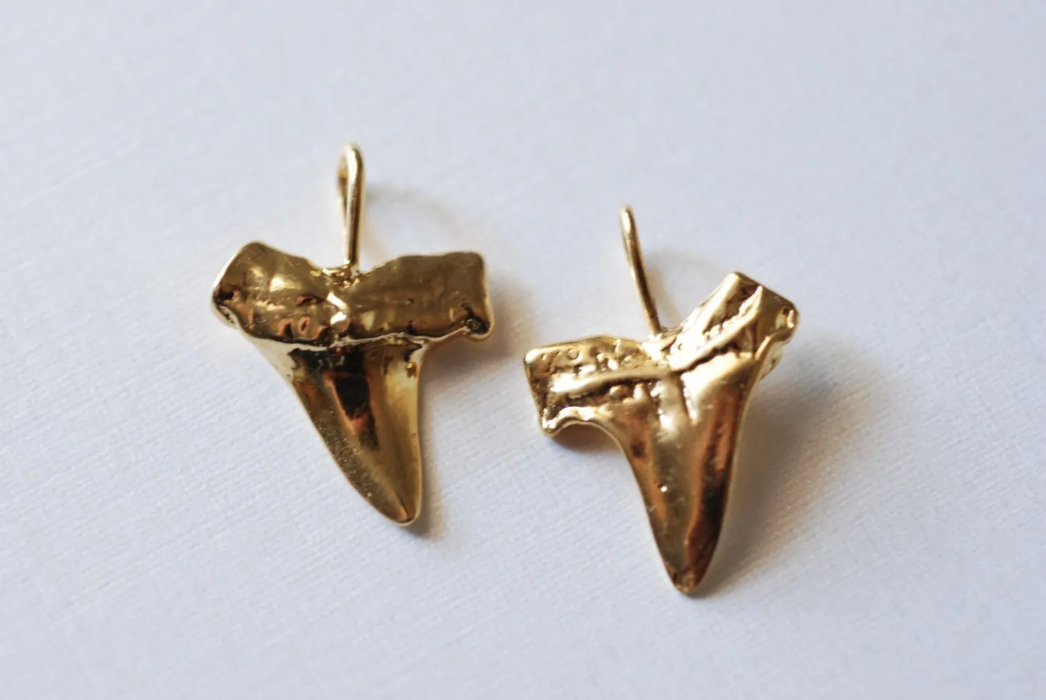 Vermeil Glossy Wholesale Gold Shark Tooth Pendant, Vermeil gold shark tooth charm,18kt gold plated over sterling silver, vermeil supplies